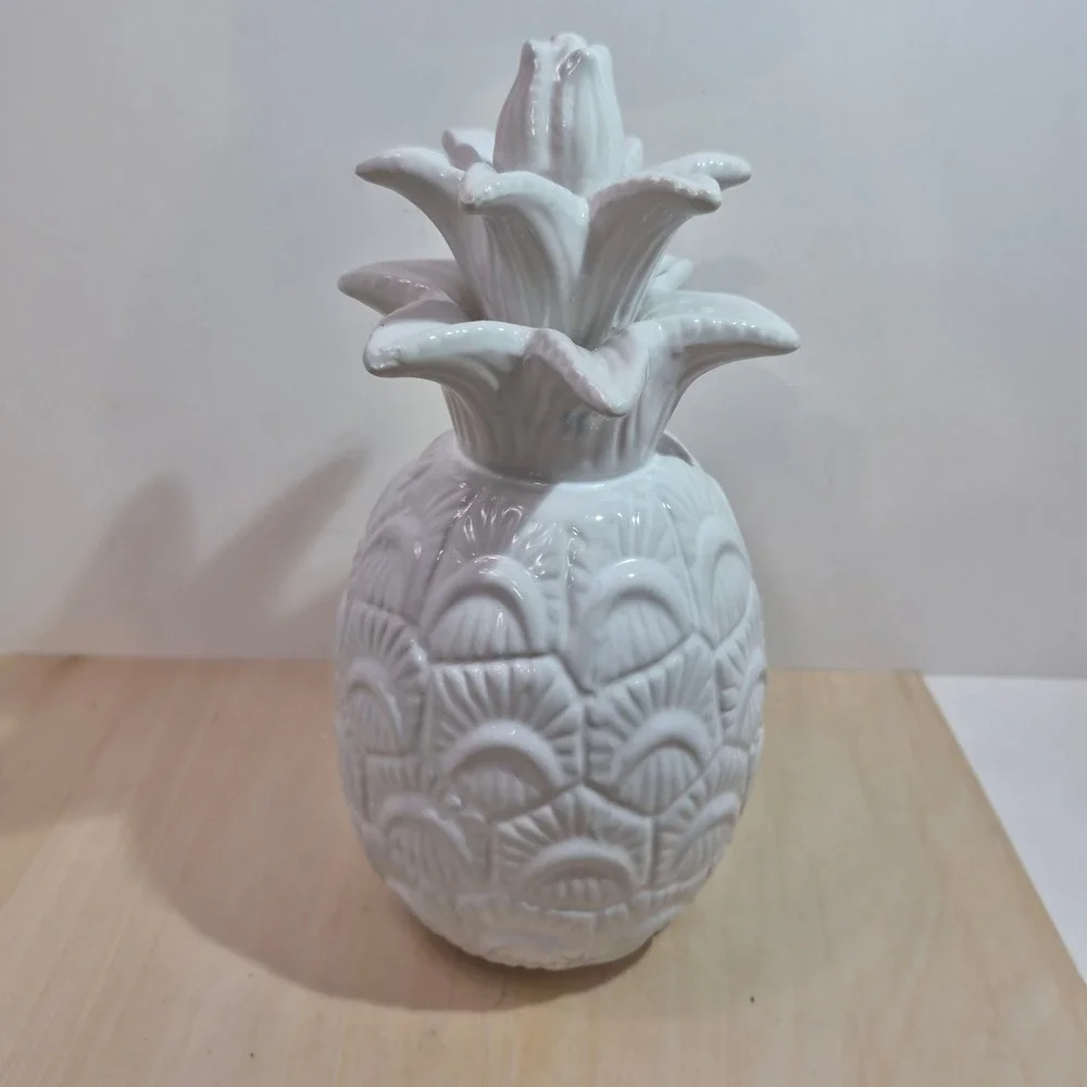 White Ceramic Pineapple Figurine Glossy Tropical Home Decor Accent 10.5 Inch - Picture 2 of 4